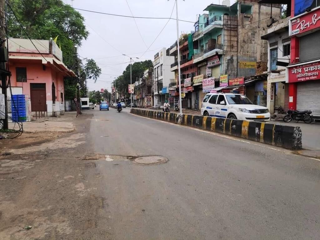 Photo/ शहर में टोटल लॉकडाउन, तस्वीरों में देखें हाल