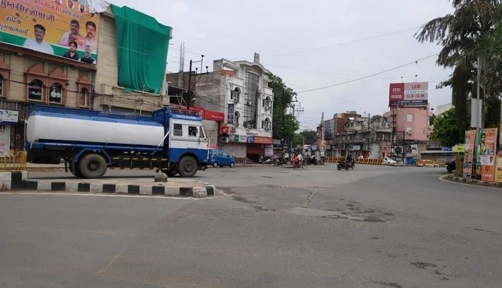 Photo/ शहर में टोटल लॉकडाउन, तस्वीरों में देखें हाल