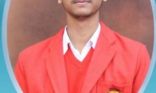 सीबीएसई बोर्डः राजीव इंटरनेशनल के अनुभव अग्रवाल ने किया टाॅप