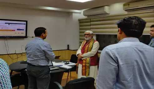 बिहार : कोरोना कंट्रोल में नीतीश फेल, ऐक्शन में केंद्र