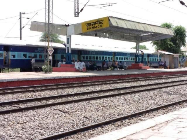 बानमोर में टूटेंगे रेलवे के आवास, आगरा तक बिछी तीसरी लाइन