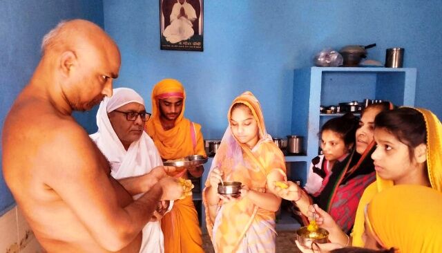 आदमी की सबसे बड़ी भूल समय का अपव्यय करना है: मुनिश्री