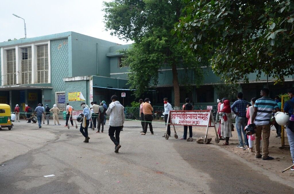 कोरोना संक्रमितों के आंकड़े नहीं हो रहे कम, मिले 58 नए संक्रमित कोरोना संक्रमितों के आंकड़े नहीं हो रहे कम, मिले 58 नए संक्रमित