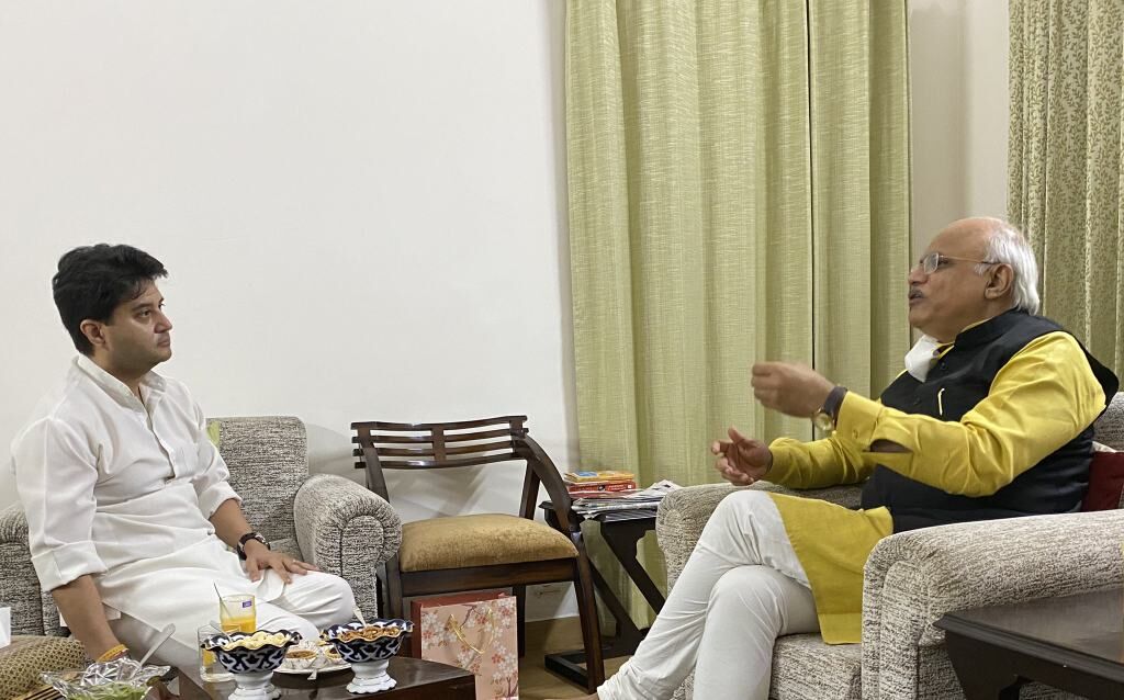 विनय सहस्रबुद्धे HRD कमेटी के अध्यक्ष नियुक्त, ज्योतिरादित्य सिंधिया बने सदस्य