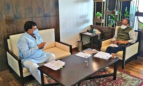 मुख्यमंत्री के संपर्क में आये ऊर्जा मंत्री प्रद्युमन सिंह हुए क्वारंटाइन