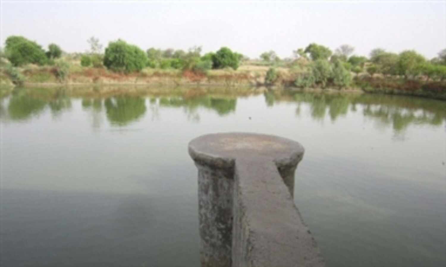 गिरते भूजल स्तर के लिए संजीवनी साबित हो रहा है कुंड-तालाबों का कायाकल्प