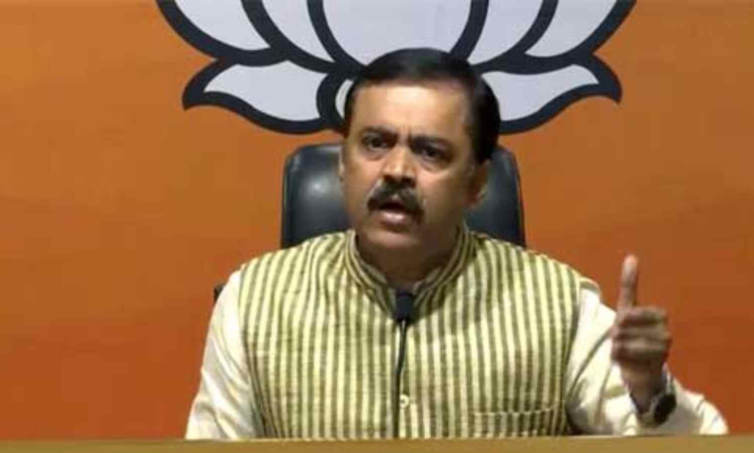 राहुल गांधी ने बार-बार झूठ बोलकर हमारी सेना का अपमान किया : भाजपा