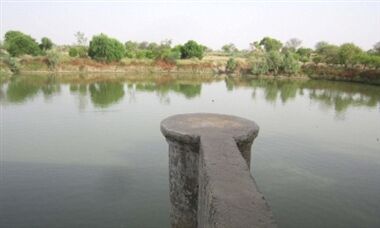 गिरते भूजल स्तर के लिए संजीवनी साबित हो रहा है कुंड-तालाबों का कायाकल्प