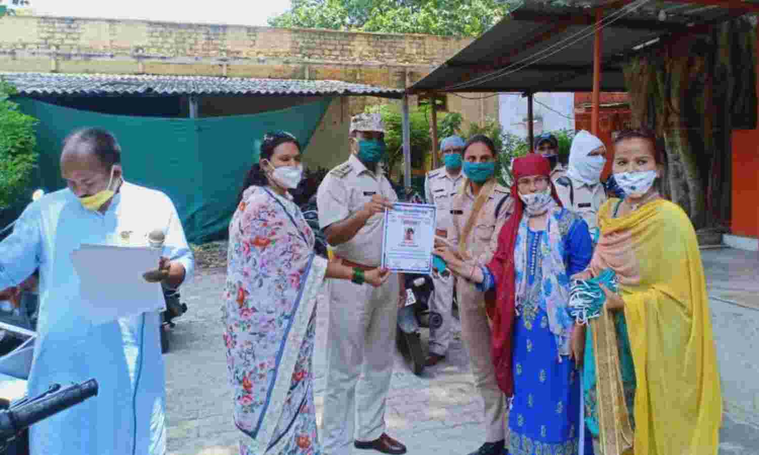 कोरोना योद्धाओं का हुआ सम्मान