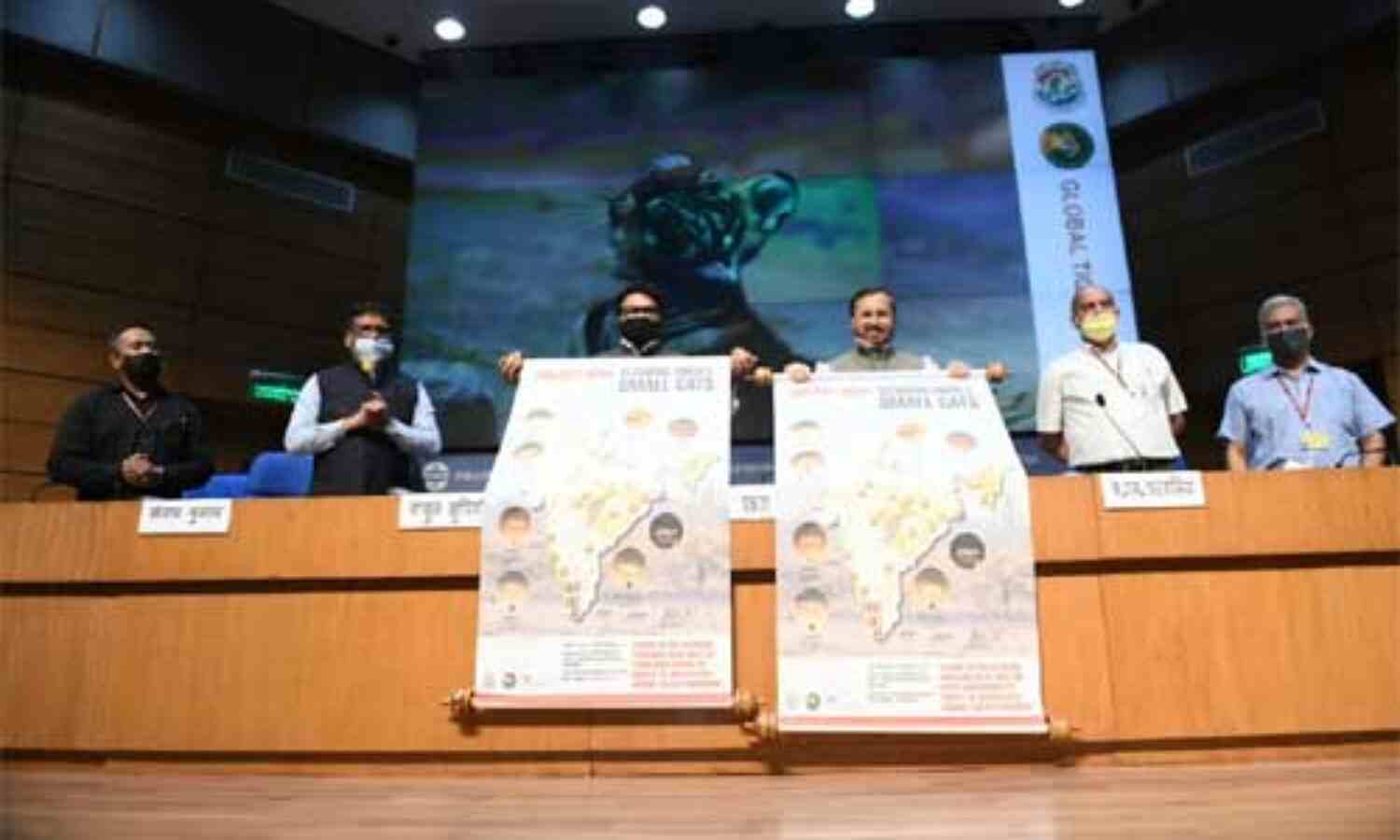 विश्व के 70% बाघ भारत में है : प्रकाश जावड़ेकर विश्व के 70% बाघ भारत में है : प्रकाश जावड़ेकर