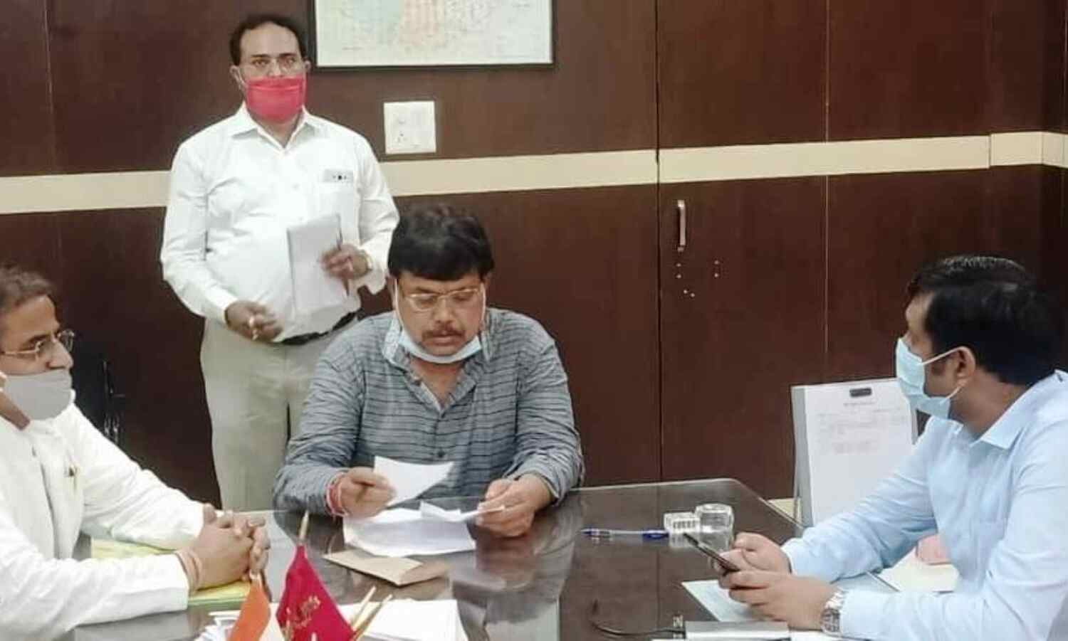 स्वच्छता के कार्य में किसी प्रकार की कोताही न बरती जाए - ऊर्जा मंत्री तोमर