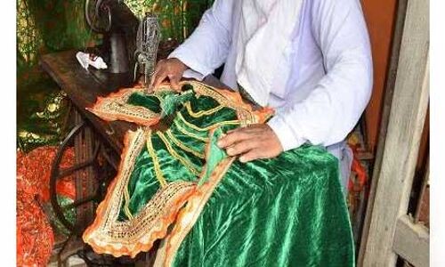 भूमि पूजन के दिन राम लला को पहनेंगे इस रंग की पोशाक, जानें उसकी खासियत