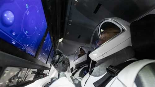 स्पेस एक्स के अंतरिक्ष यात्री 63 दिनों बाद सकुशल लौटे