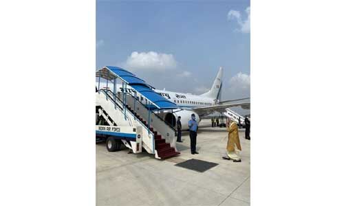 धोती, कुर्ता पहन अयोध्या के लिए रवाना हुए पीएम मोदी