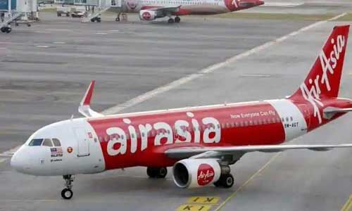 रांची एयरपोर्ट पर टेकऑफ के दौरान एयर एशिया के विमान से टकराया पक्षी