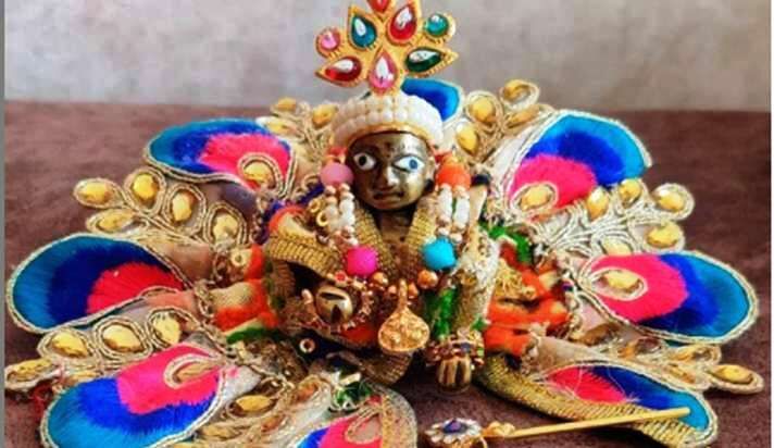 आज मनेगी जन्माष्टमी, सजकर तैयार हुए कृष्ण मंदिर