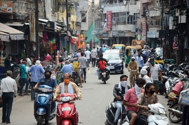 सेना की केंटीन व सेंट्रल बैंक के प्रबंधक निकले संक्रमित