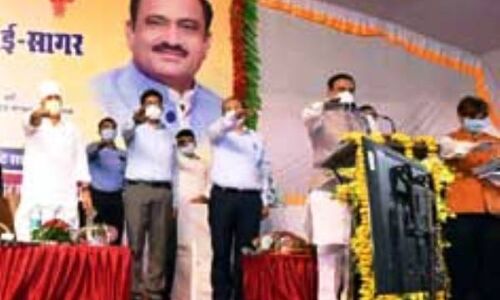 सागर बनेगा गंदगी मुक्त, मंत्री भूपेंद्र सिंह ने की गंदगी भारत छोड़ो की शुरुआत सागर बनेगा गंदगी मुक्त, मंत्री भूपेंद्र सिंह ने की गंदगी भारत छोड़ो की शुरुआत