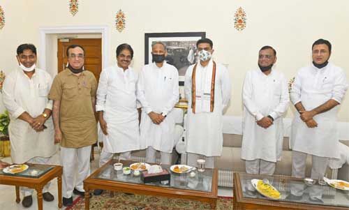 राजस्थान कांग्रेस में हुआ बदलाव, अजय माकन ने ली अविनाश पांडे की जगह