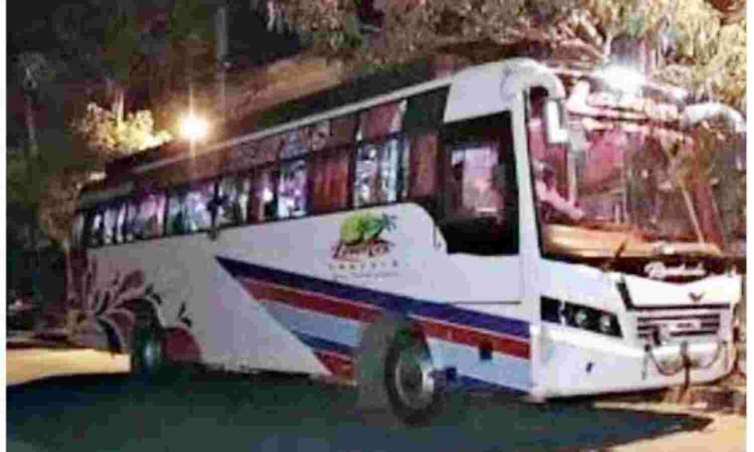 आगरा में बदमाशों ने बस हाईजेक की, 34 यात्रियों को लेकर फरार