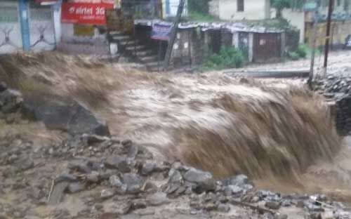उत्तराखंड के पिथौरागढ़ में बारिश ने एक बार फिर मचाई तबाही