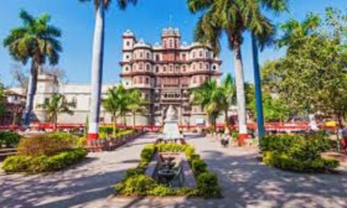 इंदौर बना देश का सर्वाधिक स्वच्छ शहर, भोपाल सातवें स्थान पर