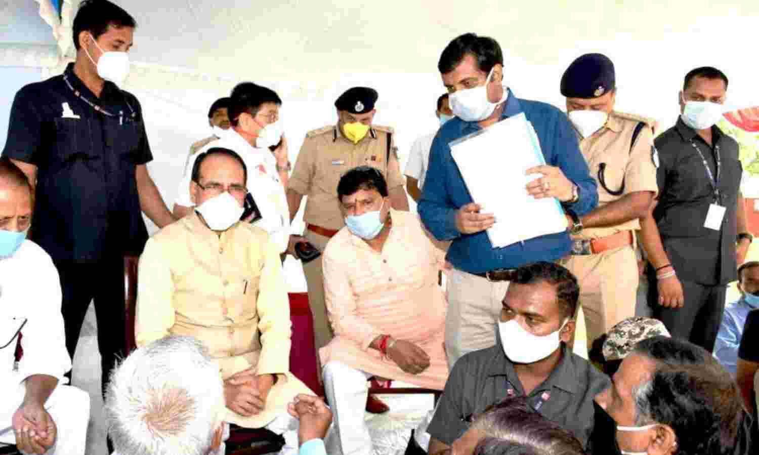 मुख्यमंत्री ने आमजन की सुनी समस्याएं