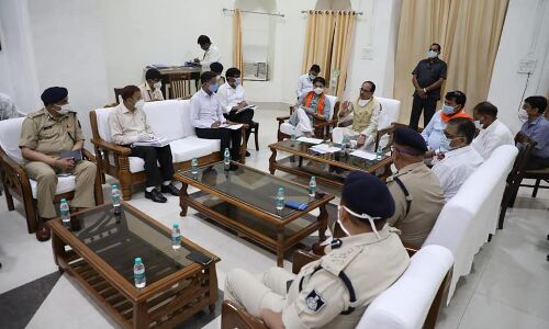 बिजली कटौती बर्दास्त नहीं, कालाबाजारी करने वाले भेजे जाएंगे जेल: चौहान