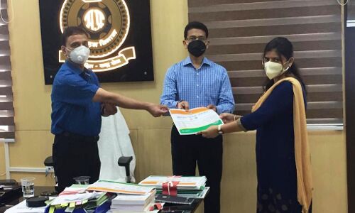 आरटीओ अधिकारी व कर्मचारी सम्मानित