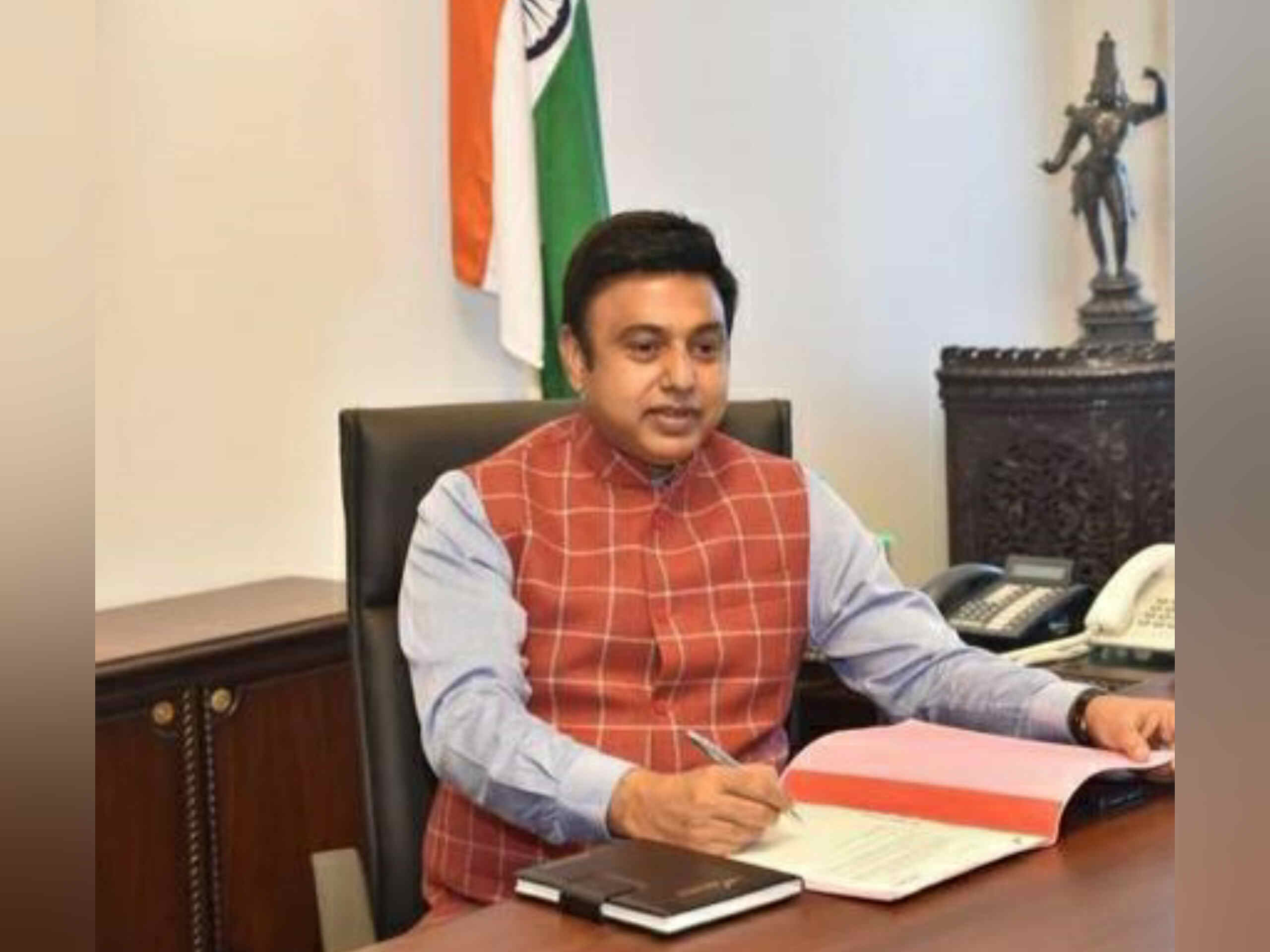 कॉरपोरेट जॉब छोड़ भाजपा से जुड़े सैयद जफर इस्लाम को मिला राज्यसभा का टिकट कॉरपोरेट जॉब छोड़ भाजपा से जुड़े सैयद जफर इस्लाम को मिला राज्यसभा का टिकट