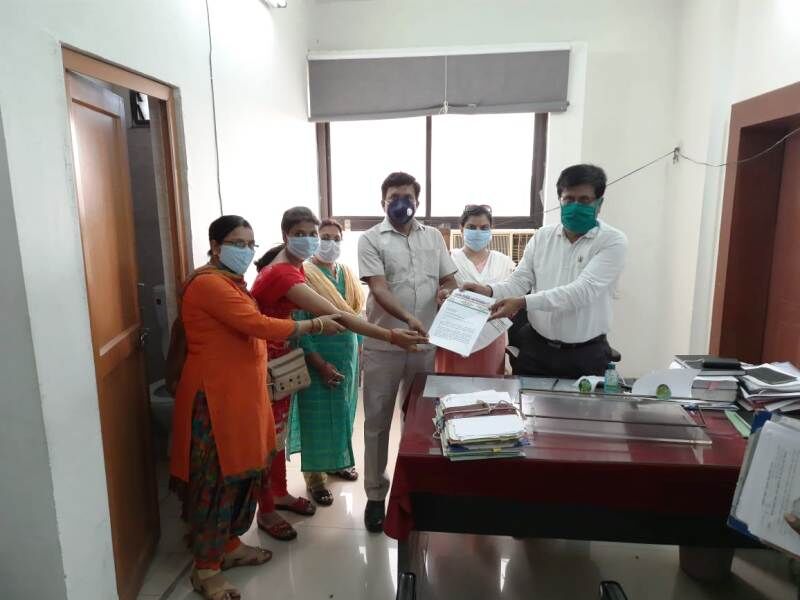 शिक्षक संघ ने मुख्यमंत्री के नाम ज्ञापन सौंपा शिक्षक संघ ने मुख्यमंत्री के नाम ज्ञापन सौंपा