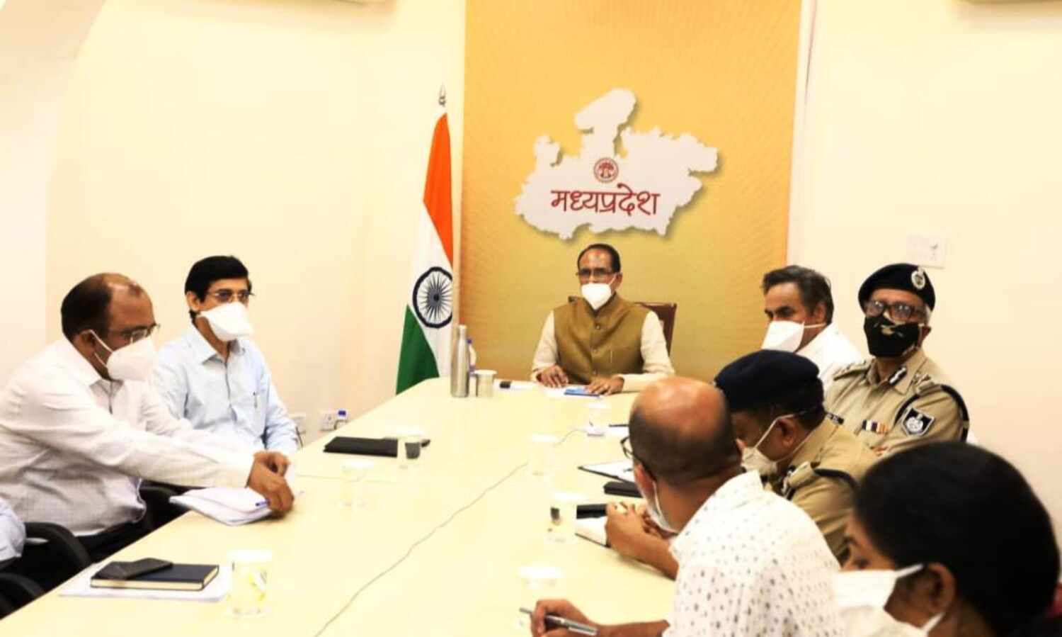 प्रदेश में ऑक्सीजन सप्लाई में कमी नहीं आयेगी : सीएम शिवराज