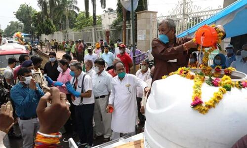 चलित जलाशयों के कारण 15 हजार मछलियां मरने से बचीं