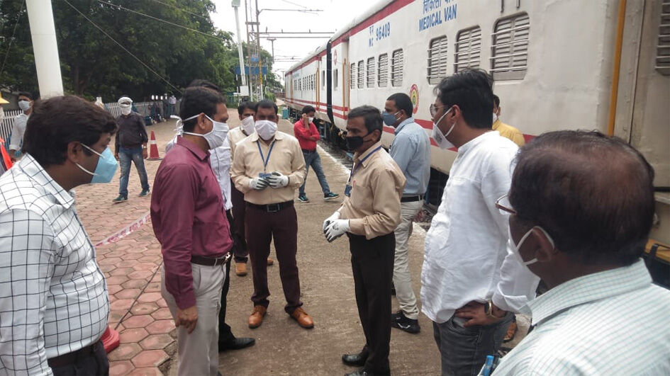 हर समय तैयार रहे दुर्घटना राहत यान हर समय तैयार रहे दुर्घटना राहत यान