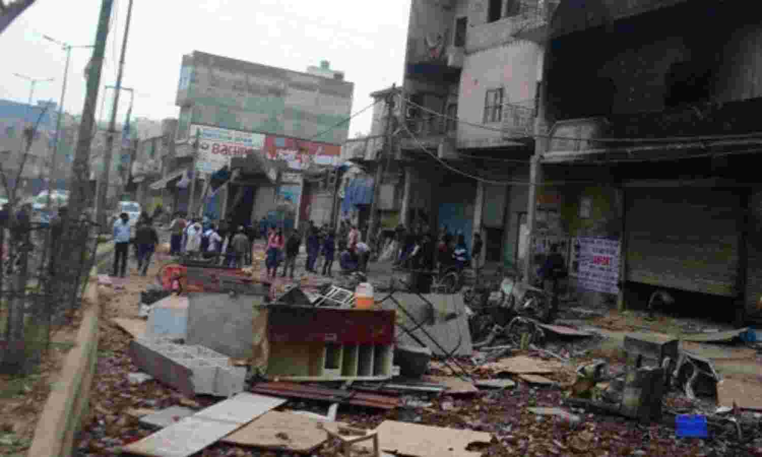 दिल्ली दंगों के 15 आरोपियों के खिलाफ 17500 से अधिक पेज की चार्जशीट दायर