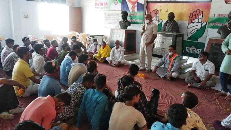 आम आदमी पार्टी के संगठन सचिव सहित 200 कार्यकर्ता कांग्रेस में शामिल