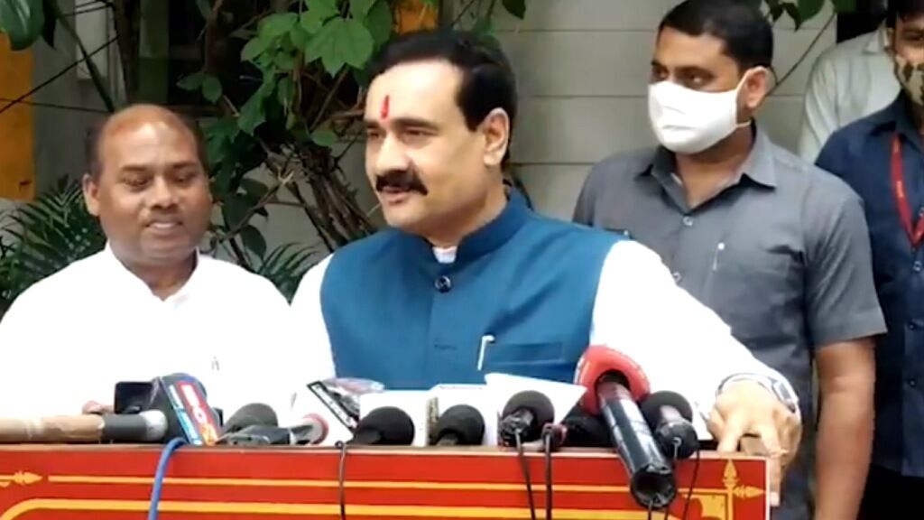 कांग्रेस में व्यक्तियों का टोटा इसलिए बाहर प्रत्याशी ढूंढ रही है : नरोत्तम मिश्रा