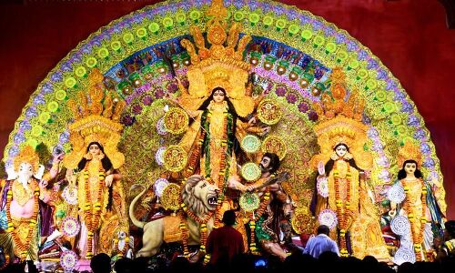 इस बार नवरात्रि शुरू हो रहे हैं 17 अक्टूबर से, यहां देखें नवरात्रि और दुर्गा पूजा का कैलेंडर इस बार नवरात्रि शुरू हो रहे हैं 17 अक्टूबर से, यहां देखें नवरात्रि और दुर्गा पूजा का कैलेंडर