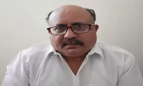 चीन को दी गोपनीय रणनीति, हर सूचना के बदले मिलते थे 1000 डॉलर चीन को दी गोपनीय रणनीति, हर सूचना के बदले मिलते थे 1000 डॉलर