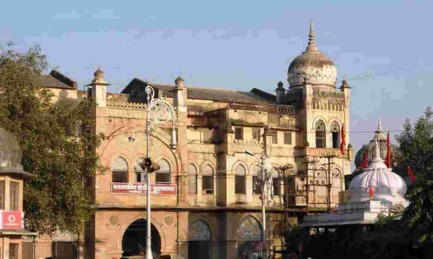 महाराज बाड़े की स्मार्ट इमारतों मेें कहां खो गया छापाखाना