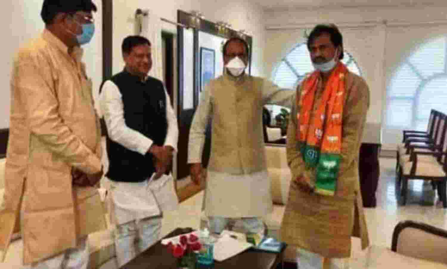 रालोसपा प्रदेशाध्यक्ष भाजपा में हुए शामिल, मुख्यमंत्री के समक्ष ली सदस्यता