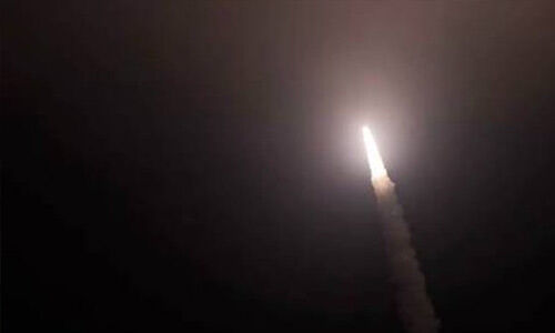 स्वदेशी रूप से विकसित ​​परमाणु सक्षम पृथ्वी-​2 मिसाइल का सफल परीक्षण