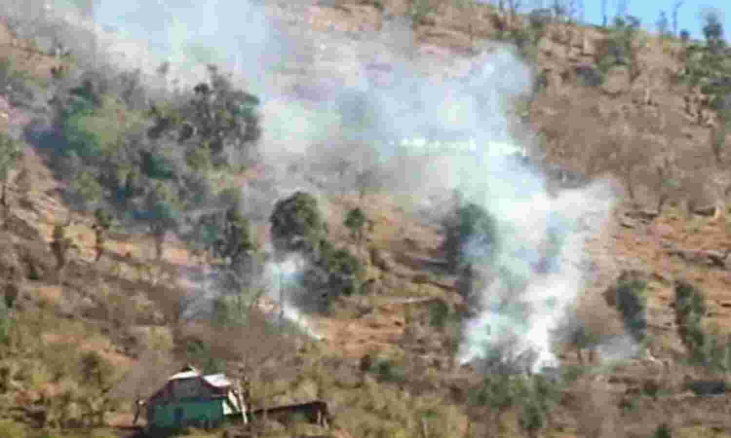 पाक ने मनकोट व दिगवार सेक्टर में की गोलाबारी, सैन्य ठिकानों को बनाया निशाना