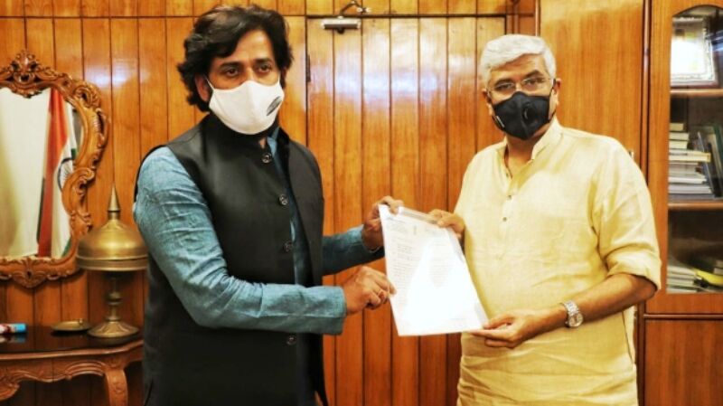 स्वच्छ भारत में अस्वच्छ बॉलीवुड का कोई काम नहीं : केंद्रीय मंत्री शेखावत