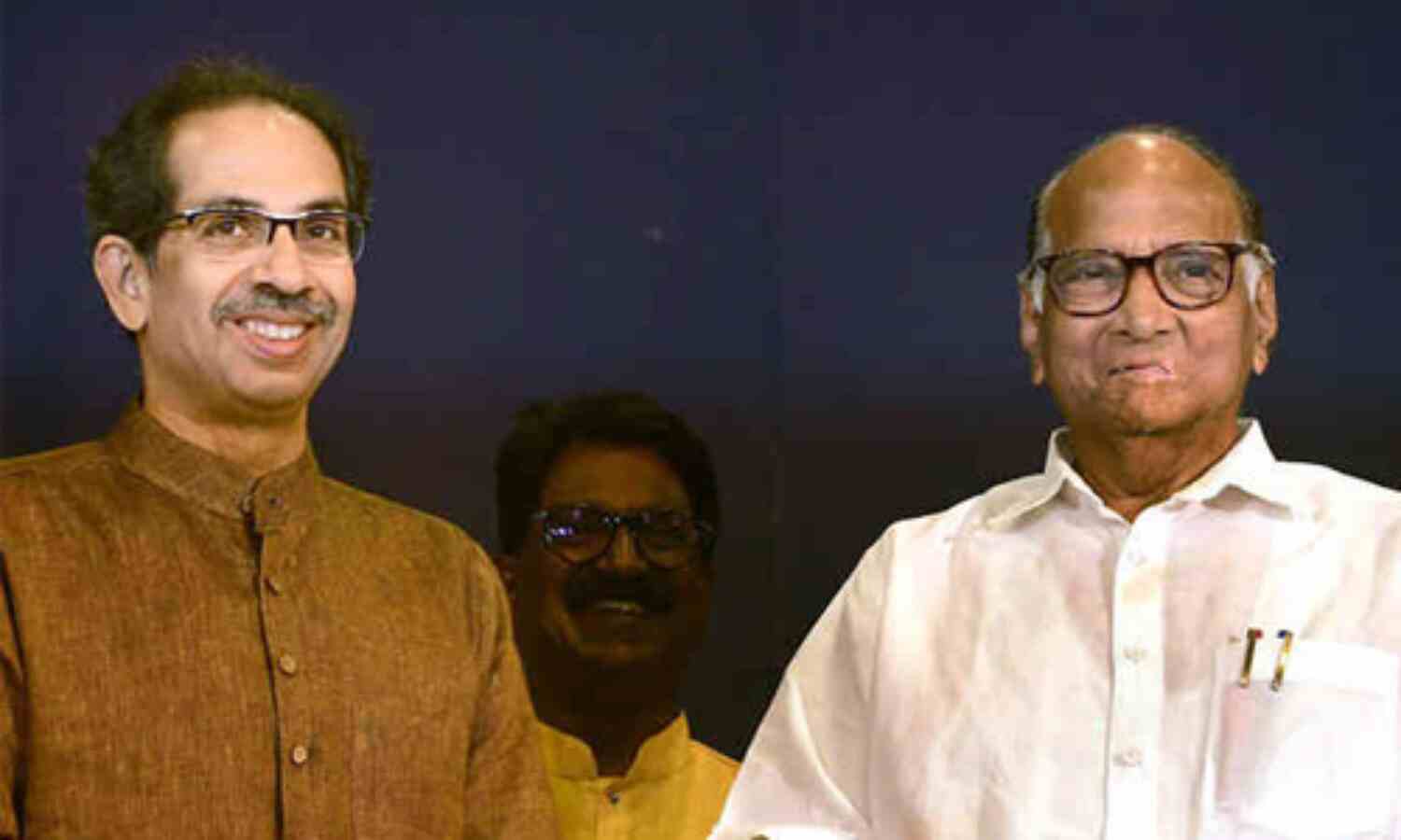 महाराष्ट्र के मुख्यमंत्री उद्धव ठाकरे से मिले शरद पवार, जानें क्या है वजह