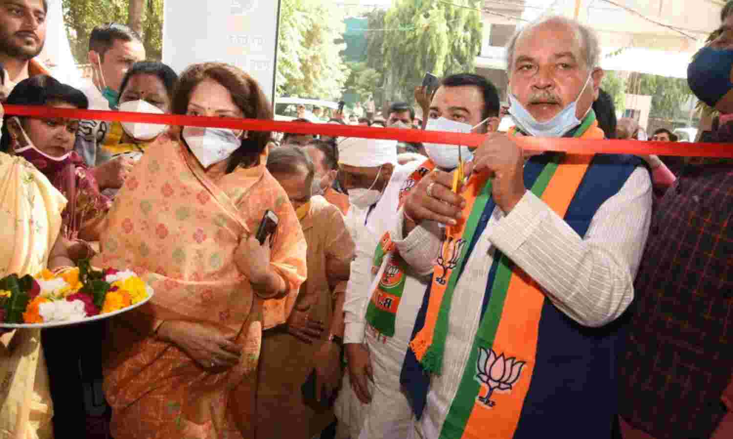 केंद्रीय मंत्री तोमर ने किया चुनाव कार्यालय का शुभारम्भ