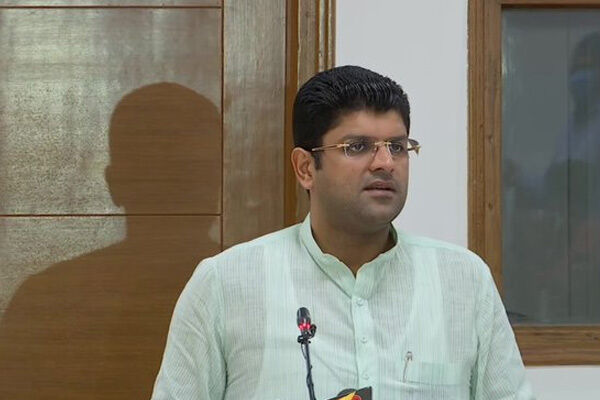 दुष्यंत चौटाला हुए कोरोना पॉजिटिव, सम्पर्क में आने वालों को दी टेस्ट कराने की सलाह