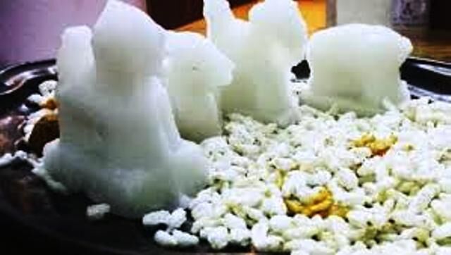 कोरोना के डर से नहीं आ रहे मीठे खिलौनों के आर्डर