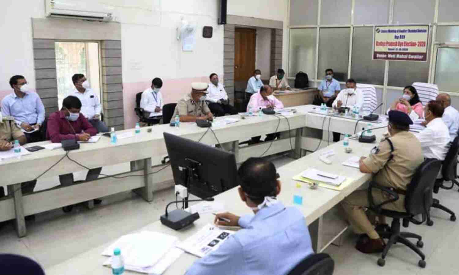 मतदाताओं तक पहुंचाए संदेश, मतदान केन्द्रों पर कोविड के रहेंगे इंतजाम