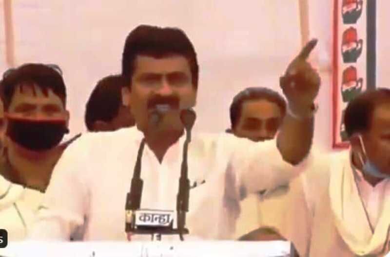 मर्यादा भूले दिनेश गुर्जर मुख्यमंत्री को बोला भूखा नंगा, शिवराज ने किया पलटवार मर्यादा भूले दिनेश गुर्जर मुख्यमंत्री को बोला भूखा नंगा, शिवराज ने किया पलटवार